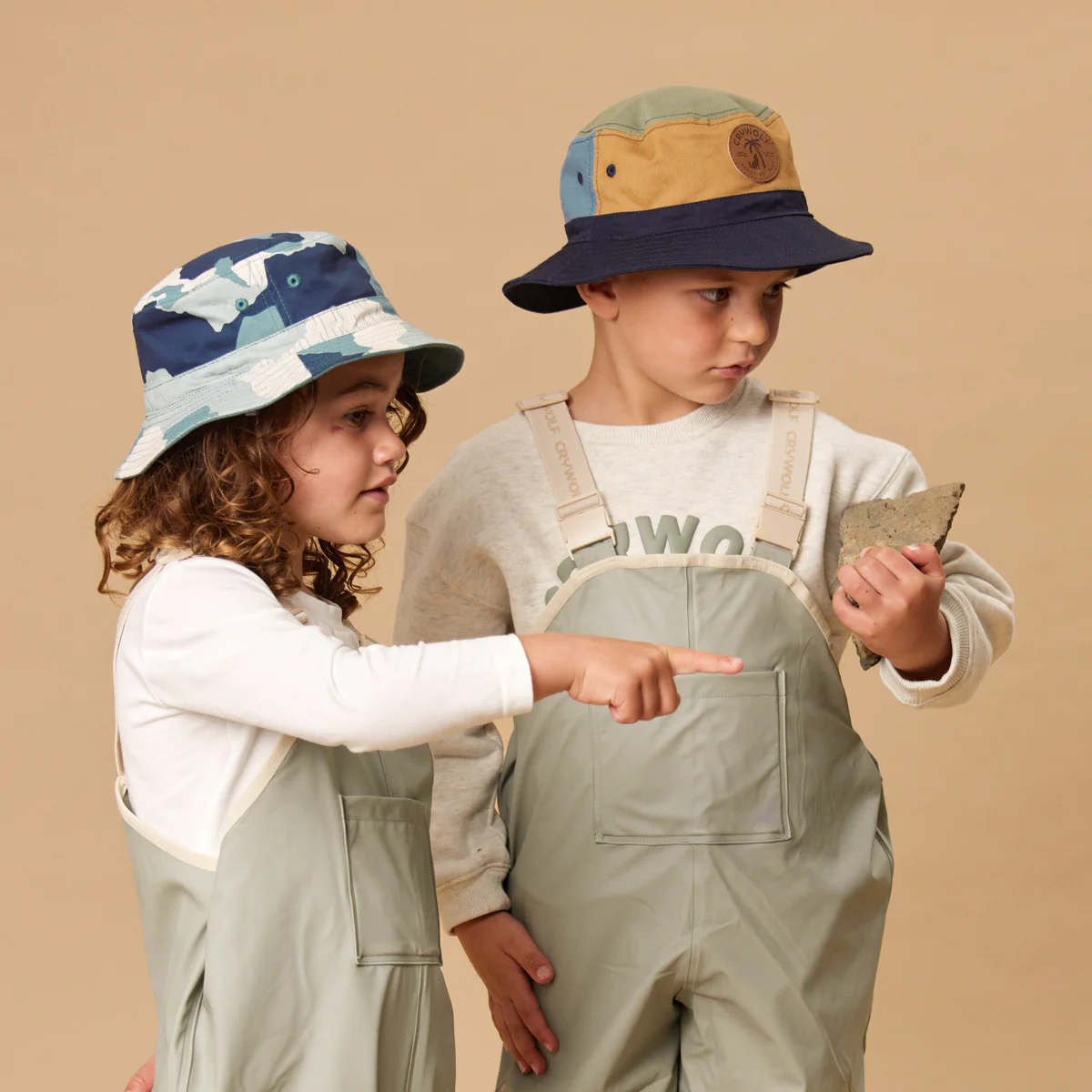 REVERSIBLE BUCKET HAT Mountain Road - Image 6